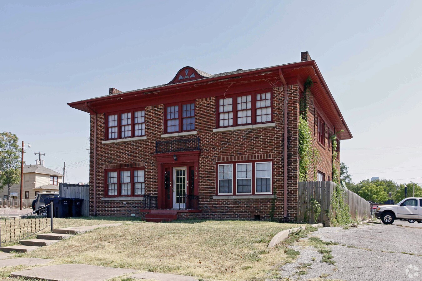 Photo - 324 NW 24th St