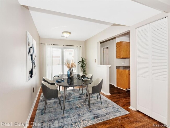 Photo - 1323 Laurel Valley Dr