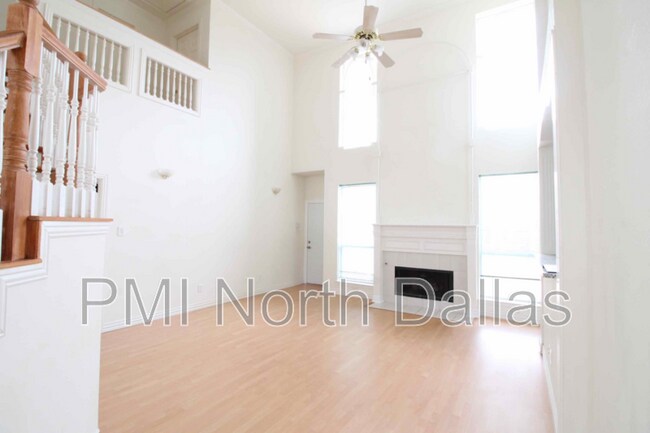 Photo - 3835 Walden Way