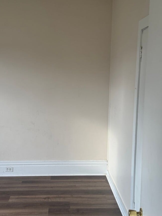 Photo - 3 bedroom 1 bath first floor unit