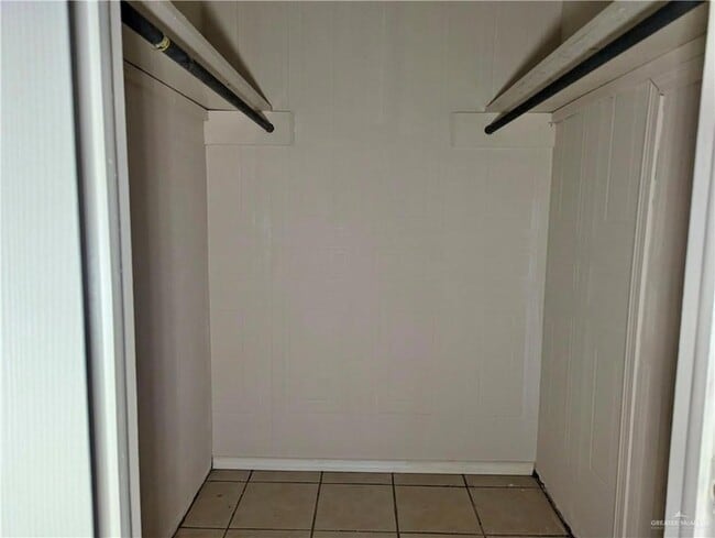 Photo - 1811 Perkins Ave Unit 1