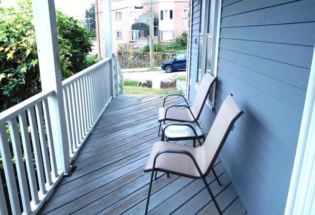 Photo - 102 Market St Unit 1