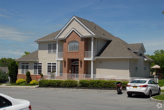 Photo - The Regency Club