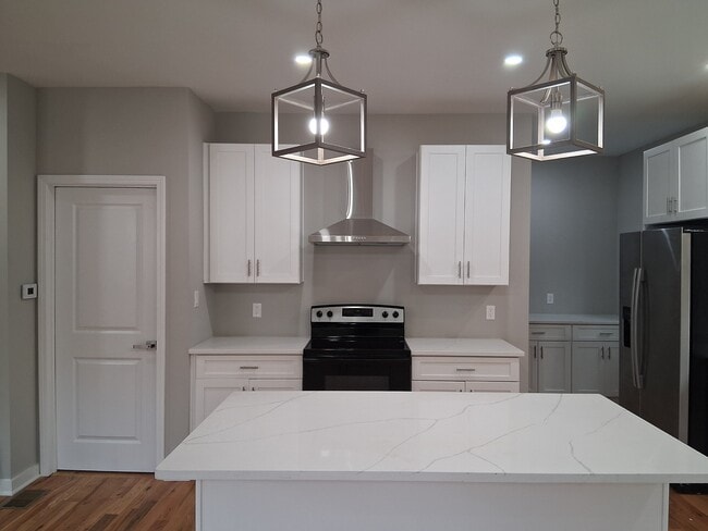 Photo - 3175 Tackett Rd