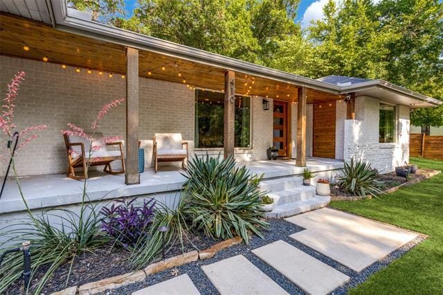 Photo - 410 S Ravinia Dr House