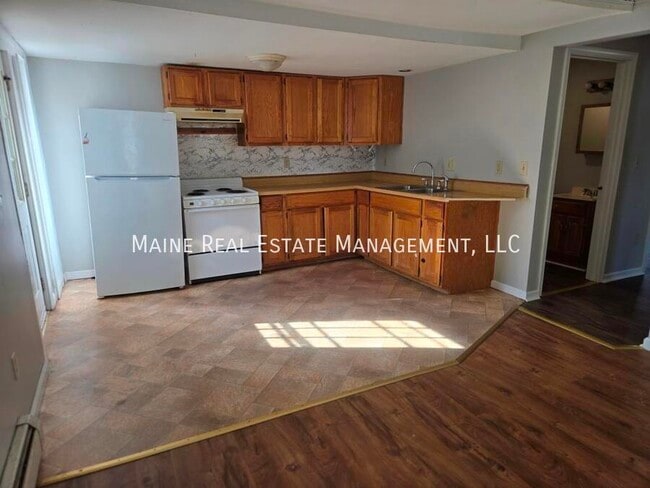 Building Photo - 101 Third St. Apt. Unit 1
