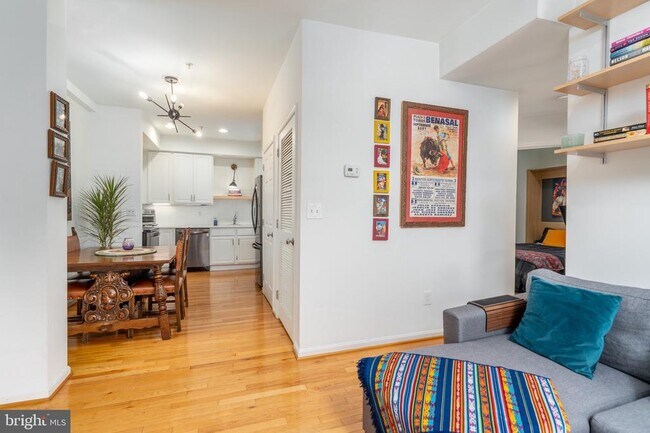 Photo - 610 Irving St NW Unit 206