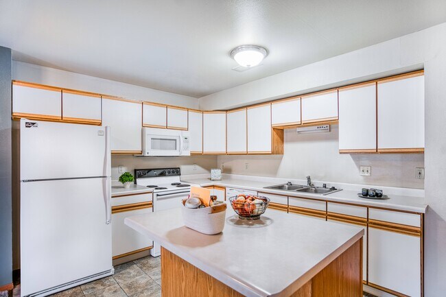 Rocky Meadows Apartments