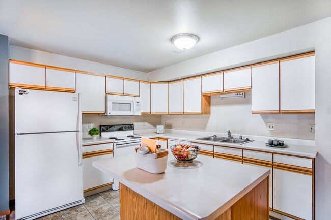 Photo - Rocky Meadows Apartments