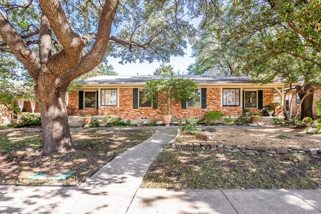 Building Photo - 7475 Brentcove Cir