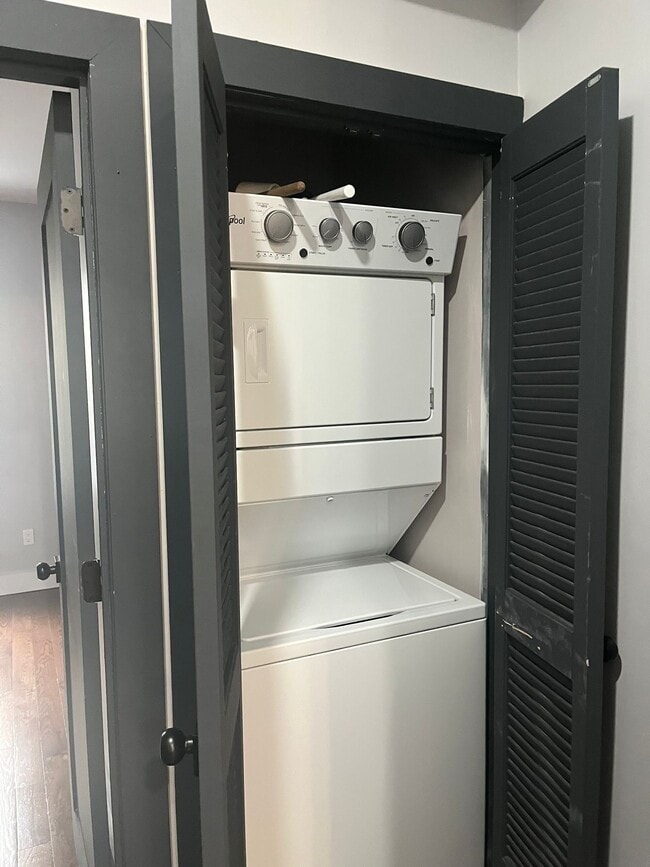 Photo - 63 Vroom St Unit 1R