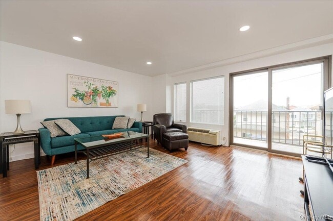 Photo - 235 W Park Ave Unit 205