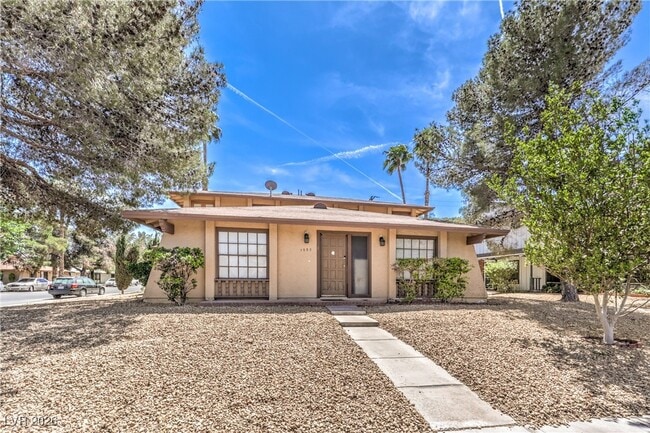 Building Photo - 1553 Dorothy Ave Unit 4