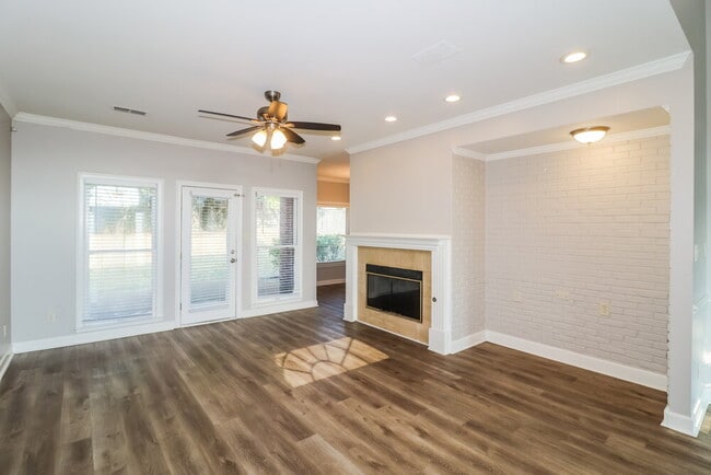 8964 Minda Path Cove