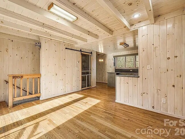 Photo - 201-201 Roland Hill Rd Unit 1
