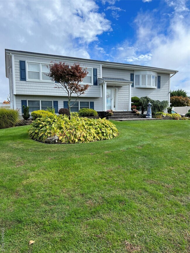 Photo - 65 Gateway Dr