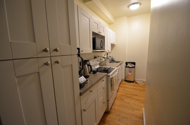 Cocina - 35 Brookline Apartments