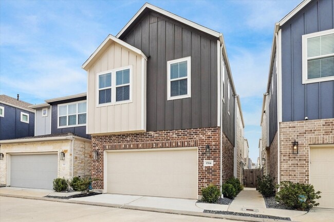 Photo - 1514 Lakeline Oak Dr