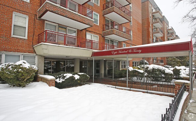 Photo - 820 Ocean Parkway