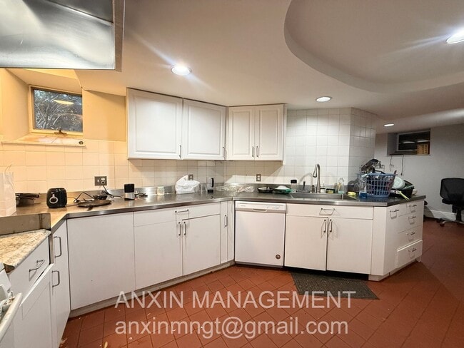 Building Photo - 71 Gardner St Unit 71 Gardner ST -  1