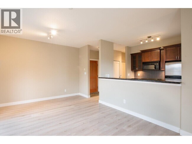 Photo - 7388 Macpherson Ave Unité 102