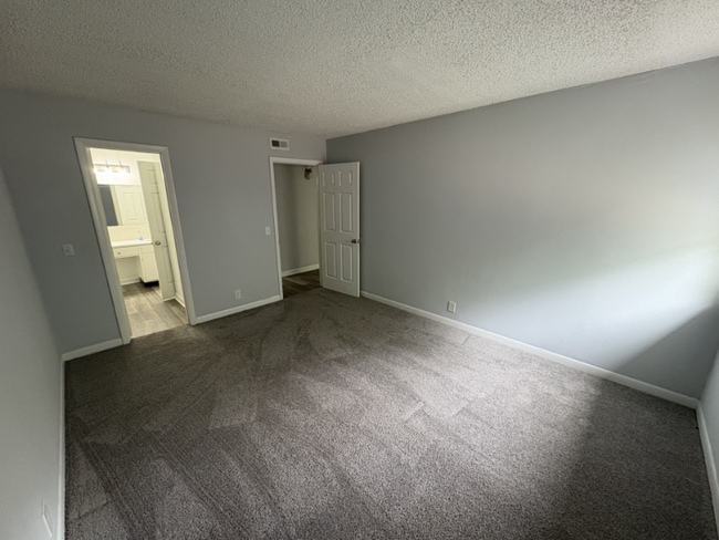 Photo - 1005 Hickory Hill Ln Unit A204