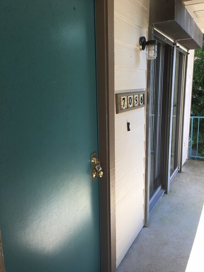 Photo - Two Bedroom Unit Near UTMB!