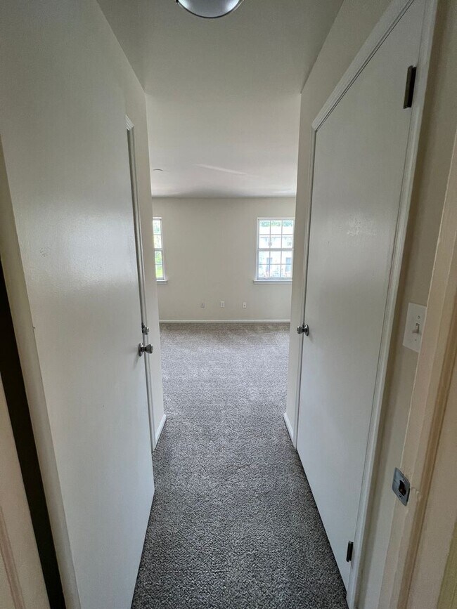 Photo - 3BR Townhome - Northampton School District