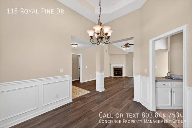 Photo - 118 Royal Pine Dr