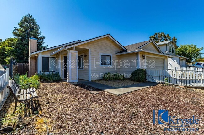 Photo - 1366 Matthew Dr