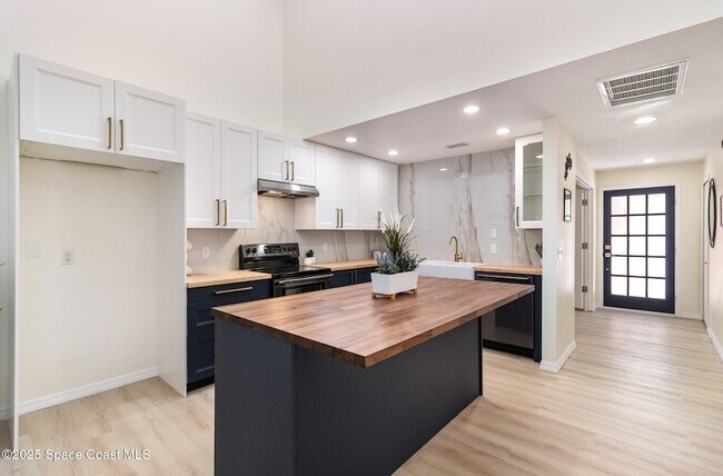 Photo - 165 Casseekee Trail Unit 7165