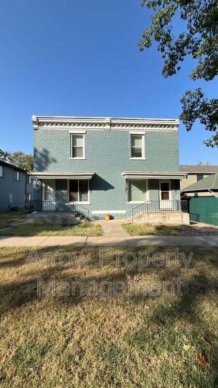 Building Photo - 926 A St Unit A