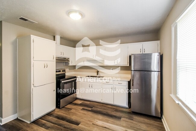 Photo - 847 Mcpherson Dr