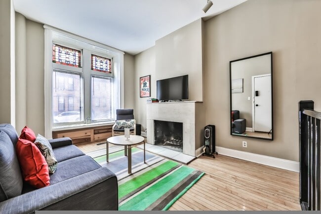 Photo - 1851 N Lincoln Ave Unidad 1