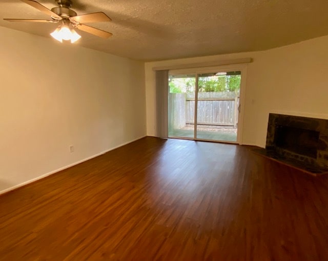 patio cubierto y cercado - 19364 NW Mahama Way Unidad 2 story Triplex Townhouse