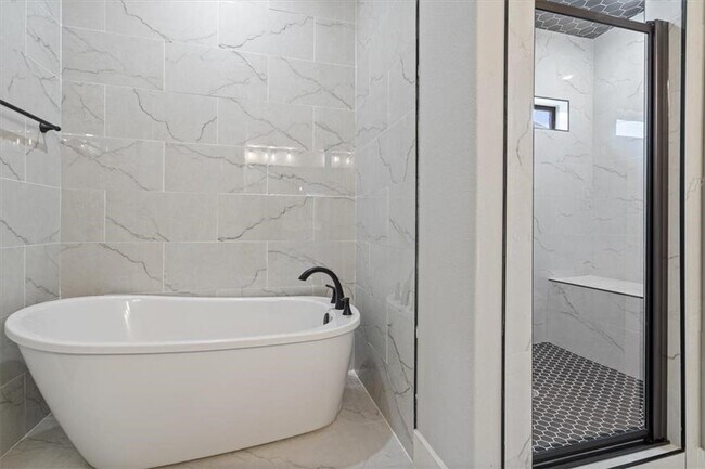 Photo - 7002 SW Basswood Ave