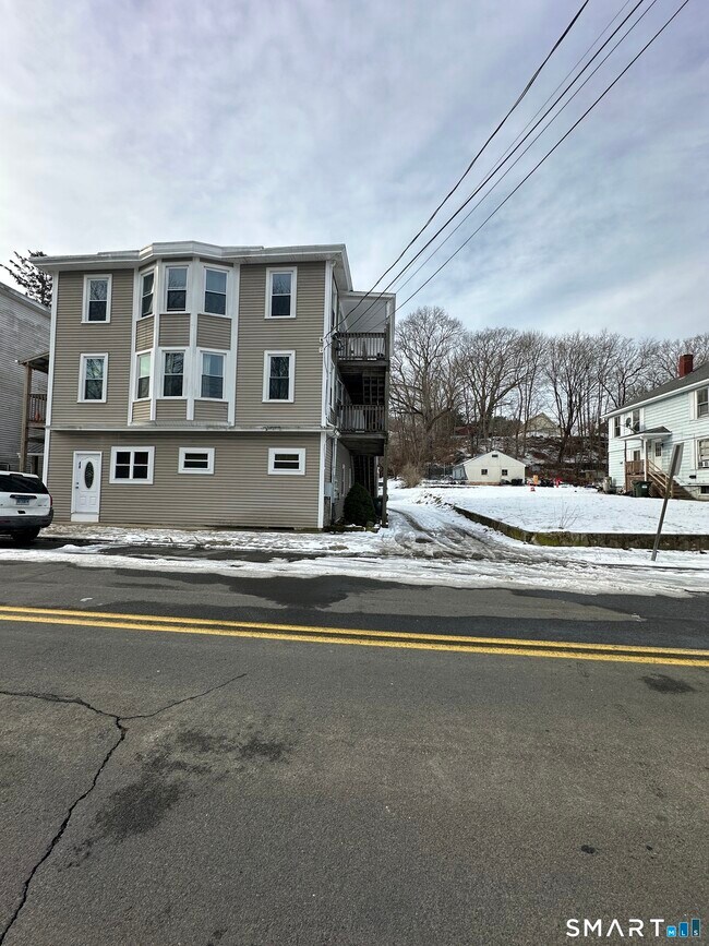 Photo - 48 Hunters Ave Unit 1st floor