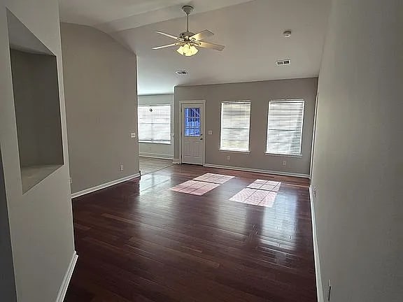 Photo - 510 Cypress Cove