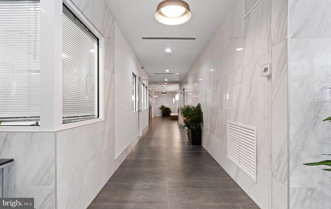 Photo - 2101 Chestnut St Unit 810