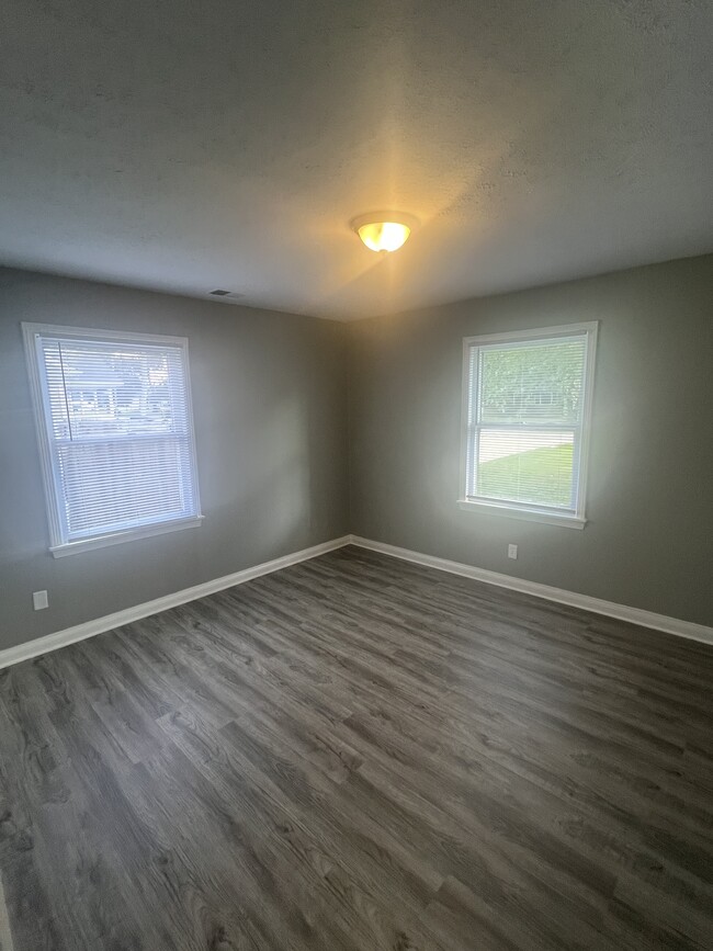 Photo - 5419 Decker Rd