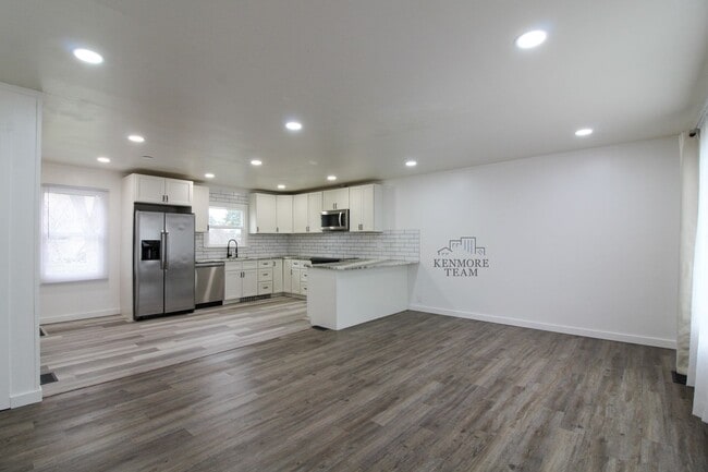 Photo - 3 Bed/1 Bath Duplex in Central Richland