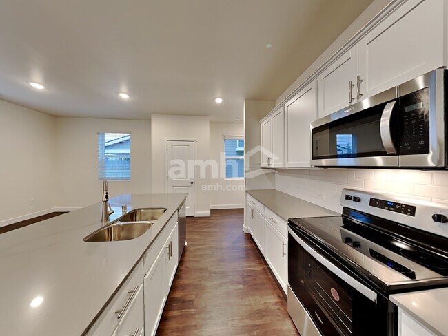 Photo - 4718 87th Ave NE