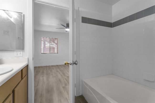 Photo - 950 Seven Hills Dr Unit 1016