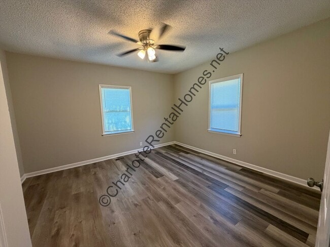 Photo - 509 N Pear St