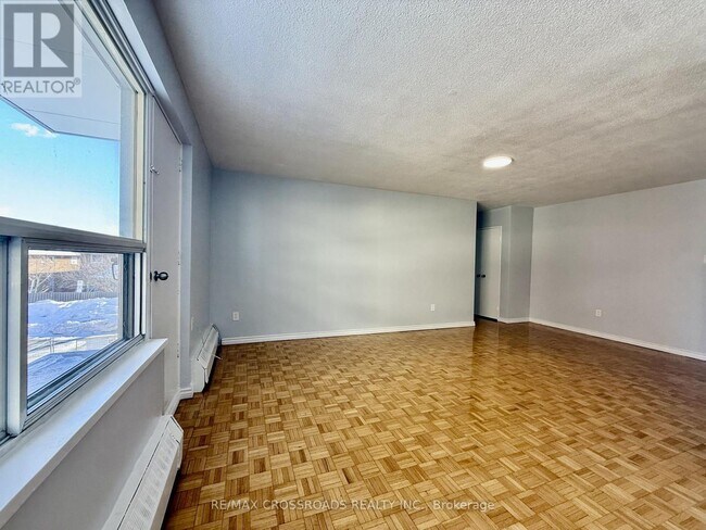 Photo - 1181 Ellesmere Rd Unité 205