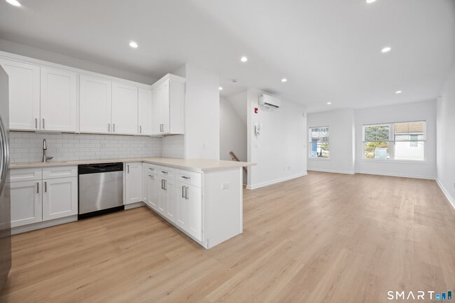 Photo - 29 Village Rd Unit F