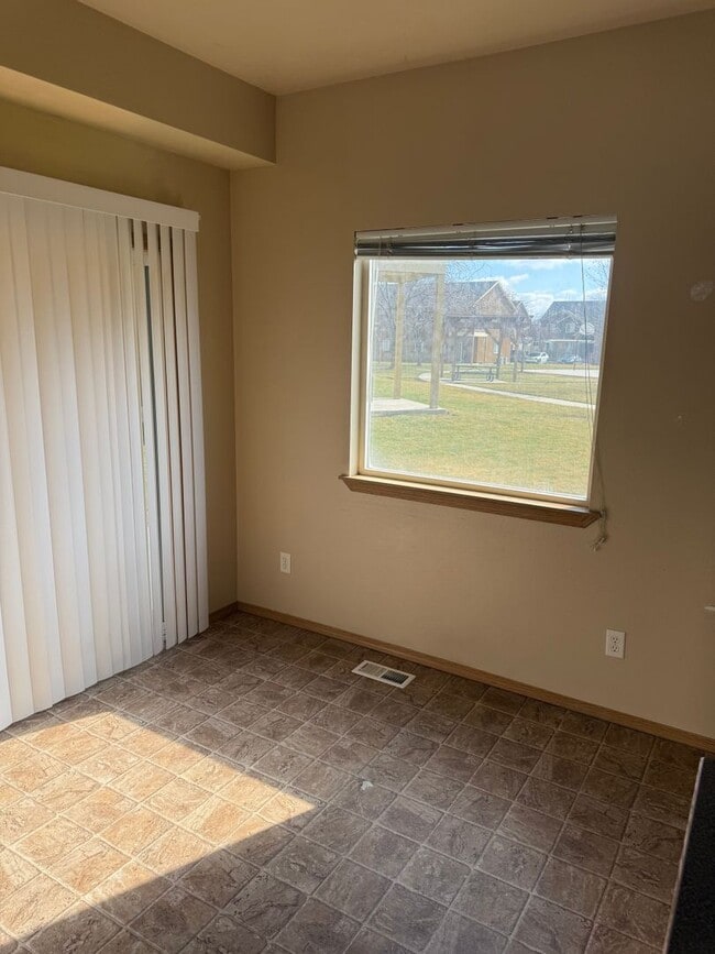 3041 W Acarrera Ln Unit 23