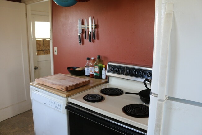 Photo - 414 S 12th Ave