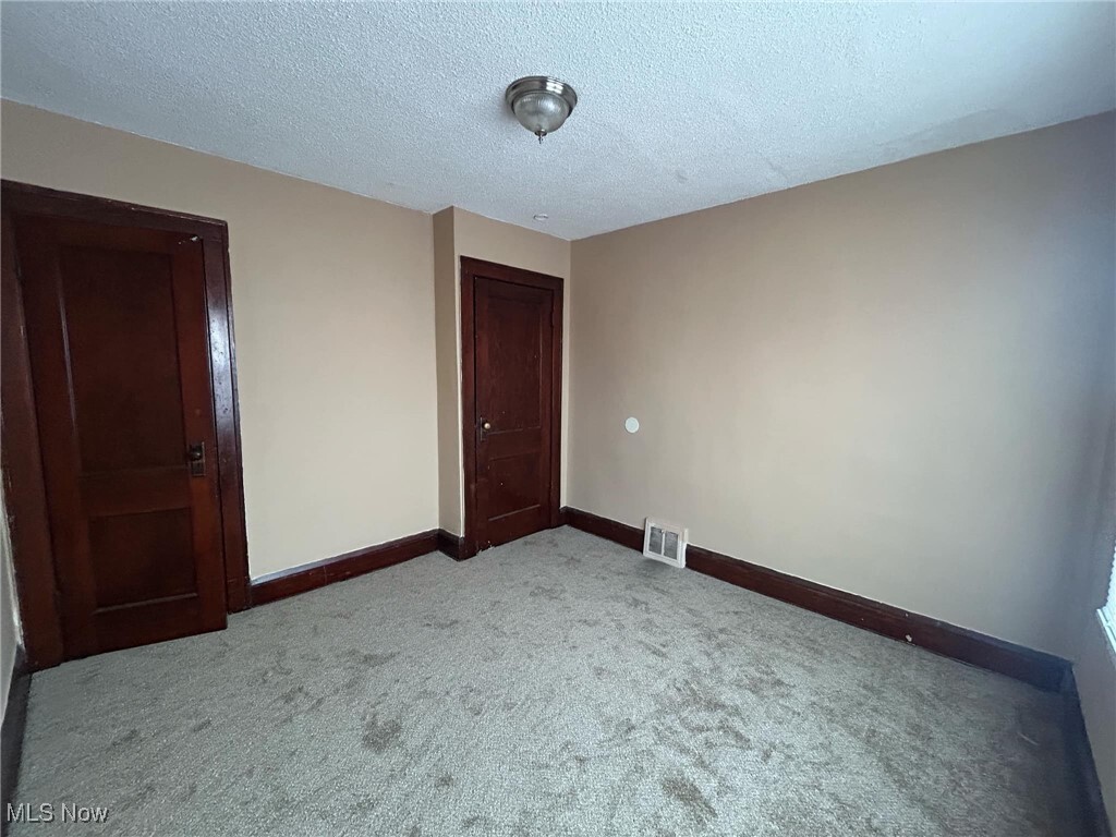 Photo - 13233 Carrington Ave Apartamento Unidad 2