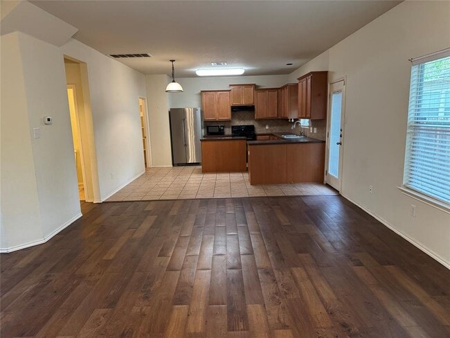 Photo - 2053 Rachel Ln